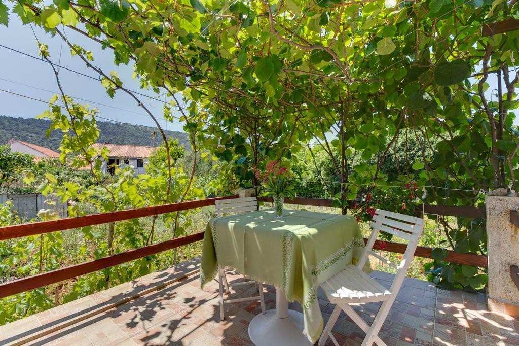 Apartment Carmen Veli Losinj Exterior photo